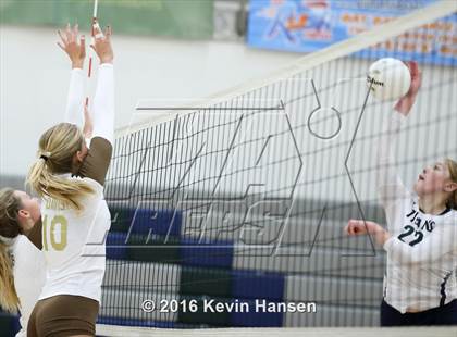 Thumbnail 3 in Davis @ Syracuse photogallery.