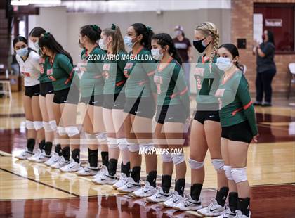 Thumbnail 1 in Harlingen South vs Mission (UIL 6A Bi-District Playoff) photogallery.