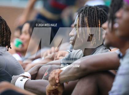 Thumbnail 1 in DeSoto Central vs Center Hill (U of Memphis 7v7) photogallery.