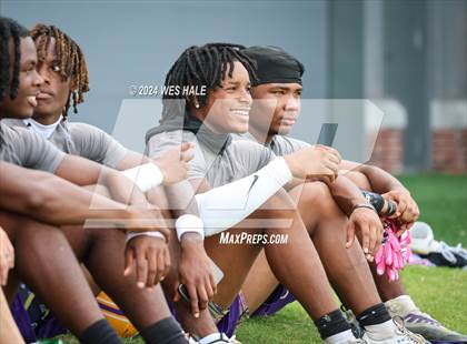 Thumbnail 3 in DeSoto Central vs Center Hill (U of Memphis 7v7) photogallery.