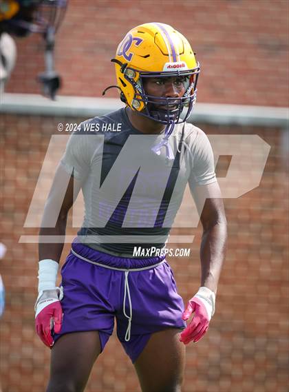 Thumbnail 3 in DeSoto Central vs Center Hill (U of Memphis 7v7) photogallery.