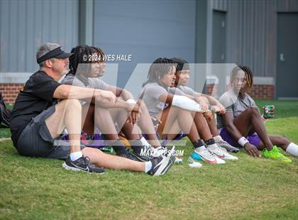 Thumbnail 1 in DeSoto Central vs Center Hill (U of Memphis 7v7) photogallery.