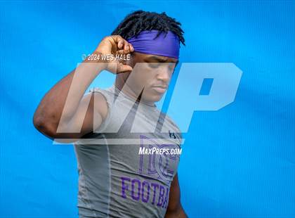 Thumbnail 1 in DeSoto Central vs Center Hill (U of Memphis 7v7) photogallery.