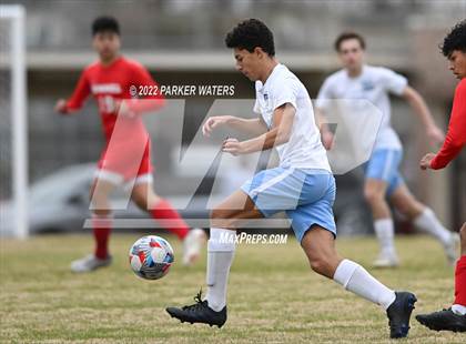 Thumbnail 2 in Zachary @ Archbishop Rummel photogallery.