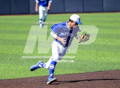 Thumbnail 2 in Corsicana vs. Midlothian Game 2 (UIL 5A Regional Final) photogallery.