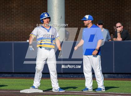 Thumbnail 2 in Corsicana vs. Midlothian Game 2 (UIL 5A Regional Final) photogallery.
