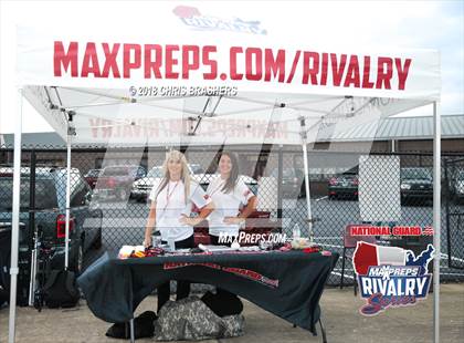 Thumbnail 3 in Niceville vs. Crestview (2017 MaxPreps Rivalry Series) photogallery.