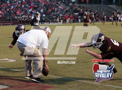 Thumbnail 3 in Niceville vs. Crestview (2017 MaxPreps Rivalry Series) photogallery.
