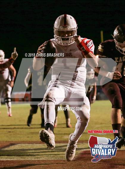 Thumbnail 3 in Niceville vs. Crestview (2017 MaxPreps Rivalry Series) photogallery.