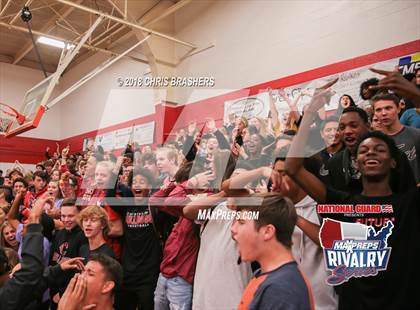 Thumbnail 2 in Niceville vs. Crestview (2017 MaxPreps Rivalry Series) photogallery.