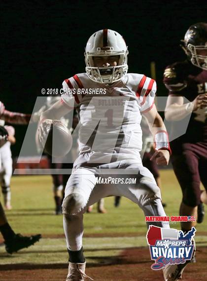 Thumbnail 1 in Niceville vs. Crestview (2017 MaxPreps Rivalry Series) photogallery.