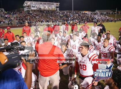 Thumbnail 3 in Niceville vs. Crestview (2017 MaxPreps Rivalry Series) photogallery.
