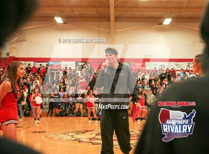 Thumbnail 1 in Niceville vs. Crestview (2017 MaxPreps Rivalry Series) photogallery.