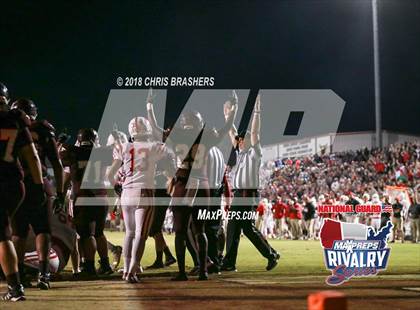 Thumbnail 2 in Niceville vs. Crestview (2017 MaxPreps Rivalry Series) photogallery.