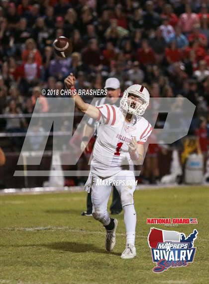 Thumbnail 2 in Niceville vs. Crestview (2017 MaxPreps Rivalry Series) photogallery.