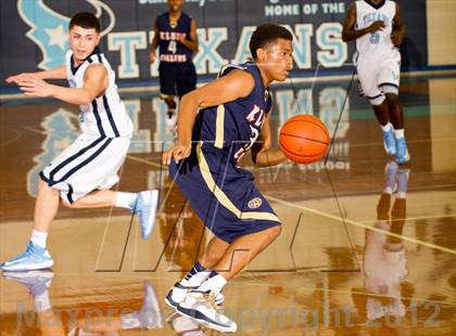 Thumbnail 3 in Sam Rayburn vs. Klein Collins (McDonald's Texas Invitational) photogallery.