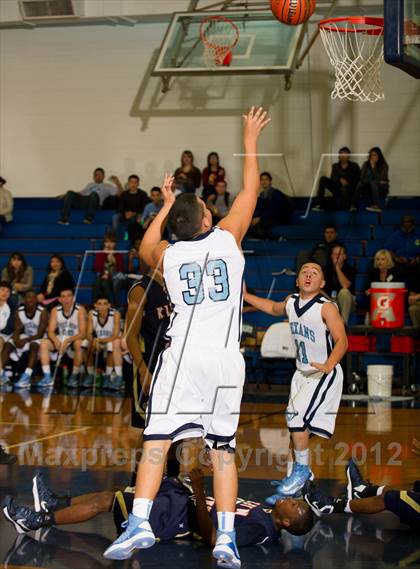 Thumbnail 3 in Sam Rayburn vs. Klein Collins (McDonald's Texas Invitational) photogallery.