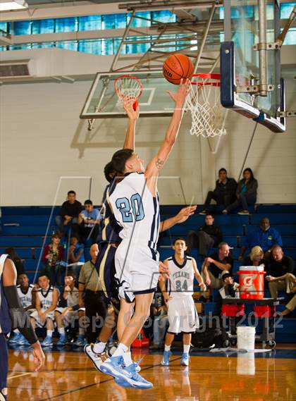 Thumbnail 1 in Sam Rayburn vs. Klein Collins (McDonald's Texas Invitational) photogallery.
