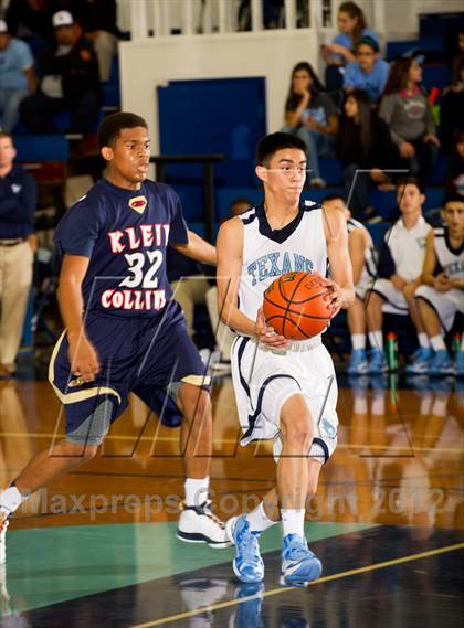 Thumbnail 3 in Sam Rayburn vs. Klein Collins (McDonald's Texas Invitational) photogallery.