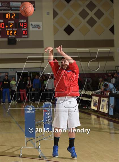 Thumbnail 1 in Three Point Contest (MaxPreps Holiday Classic) photogallery.