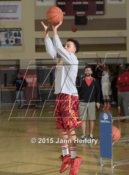 Thumbnail 3 in Three Point Contest (MaxPreps Holiday Classic) photogallery.
