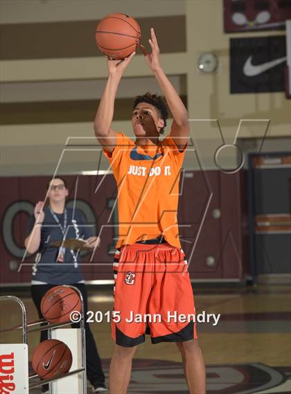 Thumbnail 1 in Three Point Contest (MaxPreps Holiday Classic) photogallery.