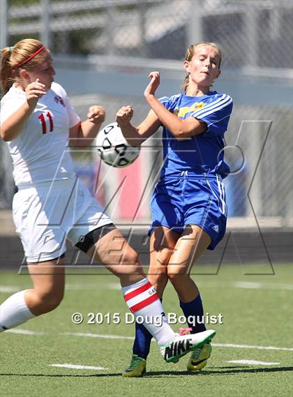 Thumbnail 1 in Lima Senior vs. Lincolnview photogallery.
