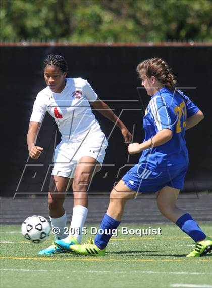 Thumbnail 2 in Lima Senior vs. Lincolnview photogallery.