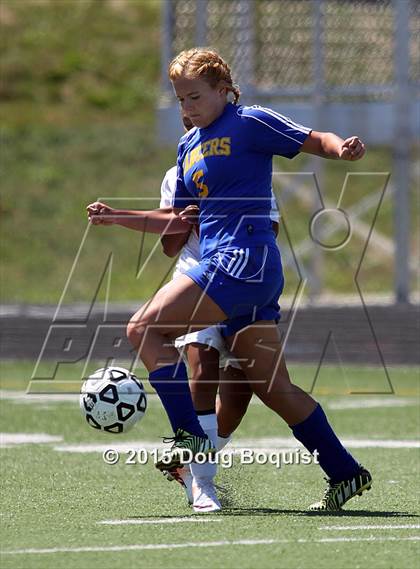 Thumbnail 3 in Lima Senior vs. Lincolnview photogallery.