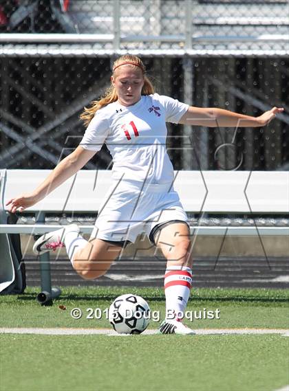 Thumbnail 3 in Lima Senior vs. Lincolnview photogallery.