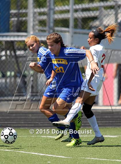 Thumbnail 3 in Lima Senior vs. Lincolnview photogallery.