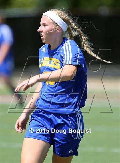 Thumbnail 3 in Lima Senior vs. Lincolnview photogallery.
