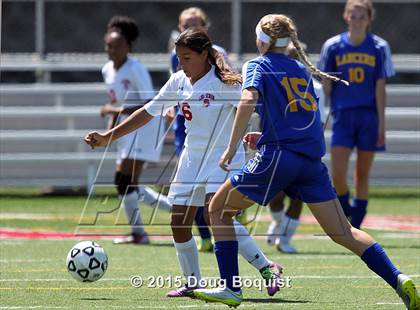 Thumbnail 3 in Lima Senior vs. Lincolnview photogallery.