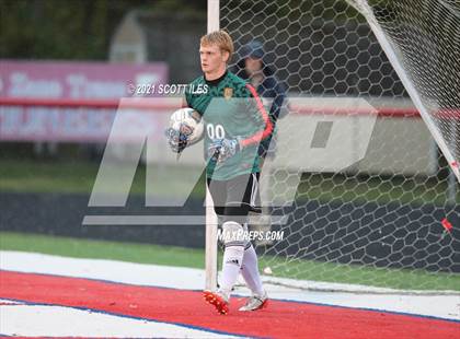 Thumbnail 3 in Unioto vs. Marietta (OHSAA D2 District Final) photogallery.