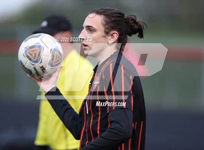 Thumbnail 3 in Unioto vs. Marietta (OHSAA D2 District Final) photogallery.