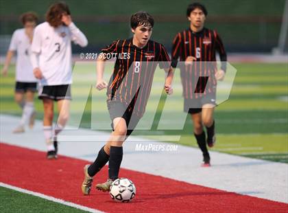 Thumbnail 3 in Unioto vs. Marietta (OHSAA D2 District Final) photogallery.