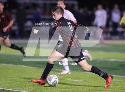 Thumbnail 1 in Unioto vs. Marietta (OHSAA D2 District Final) photogallery.