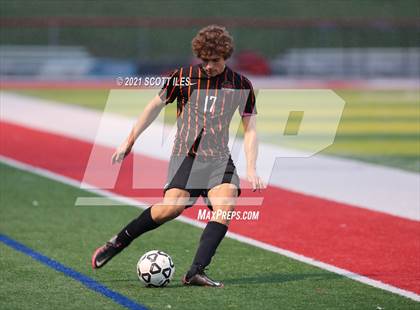 Thumbnail 2 in Unioto vs. Marietta (OHSAA D2 District Final) photogallery.
