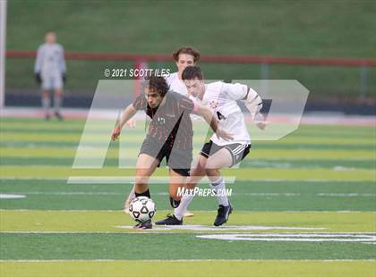 Thumbnail 2 in Unioto vs. Marietta (OHSAA D2 District Final) photogallery.