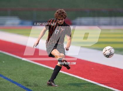 Thumbnail 3 in Unioto vs. Marietta (OHSAA D2 District Final) photogallery.