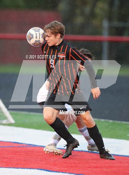 Thumbnail 3 in Unioto vs. Marietta (OHSAA D2 District Final) photogallery.