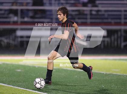 Thumbnail 2 in Unioto vs. Marietta (OHSAA D2 District Final) photogallery.