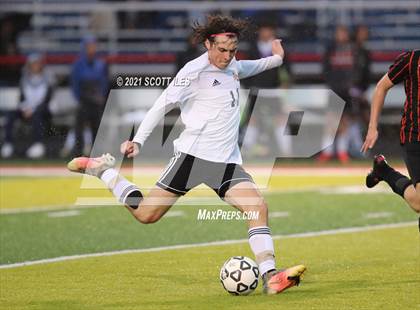 Thumbnail 1 in Unioto vs. Marietta (OHSAA D2 District Final) photogallery.