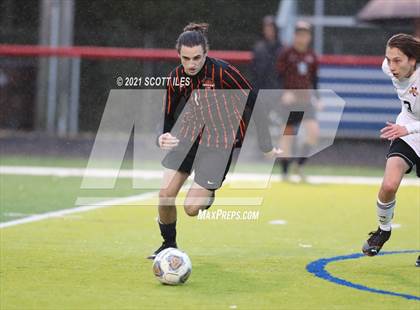 Thumbnail 1 in Unioto vs. Marietta (OHSAA D2 District Final) photogallery.