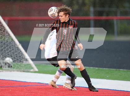 Thumbnail 1 in Unioto vs. Marietta (OHSAA D2 District Final) photogallery.