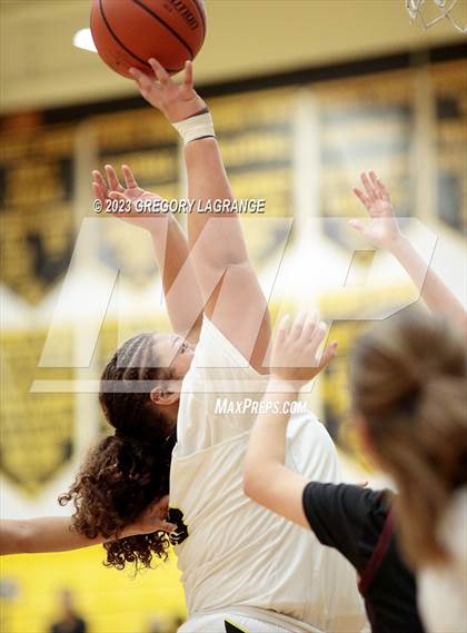 Thumbnail 1 in Lewisville vs Fossil Ridge photogallery.