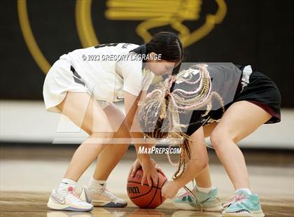 Thumbnail 3 in Lewisville vs Fossil Ridge photogallery.