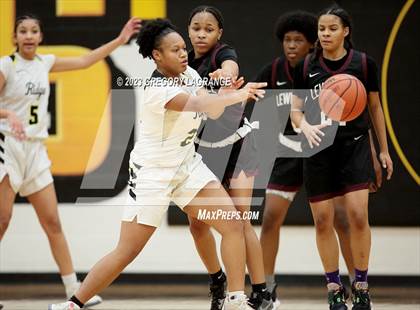 Thumbnail 3 in Lewisville vs Fossil Ridge photogallery.