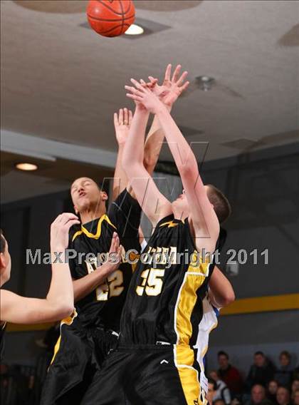 Thumbnail 2 in Greece Athena vs. Irondequoit photogallery.
