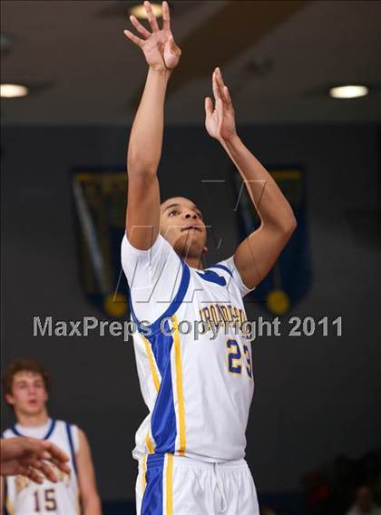 Thumbnail 2 in Greece Athena vs. Irondequoit photogallery.